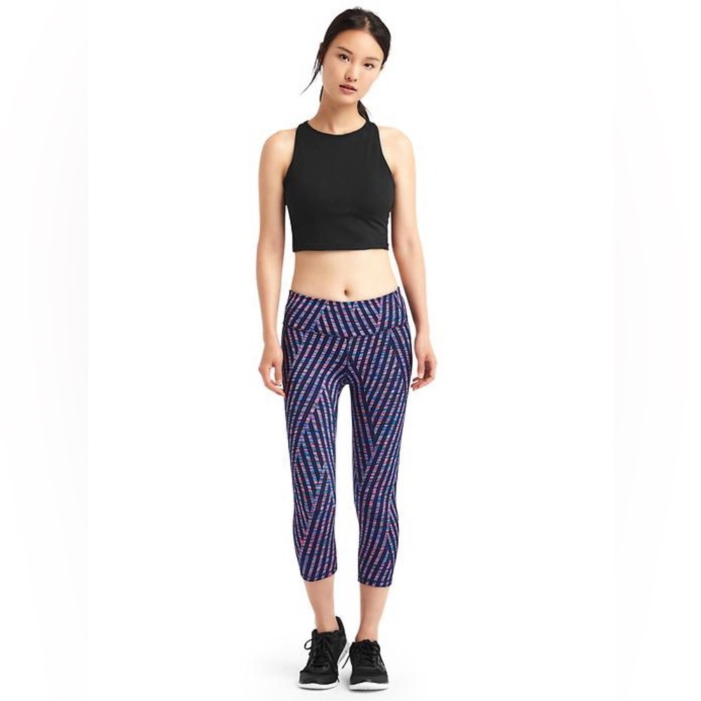 GAP gFast pink multi spacedye jacquard gym capri leggings pant